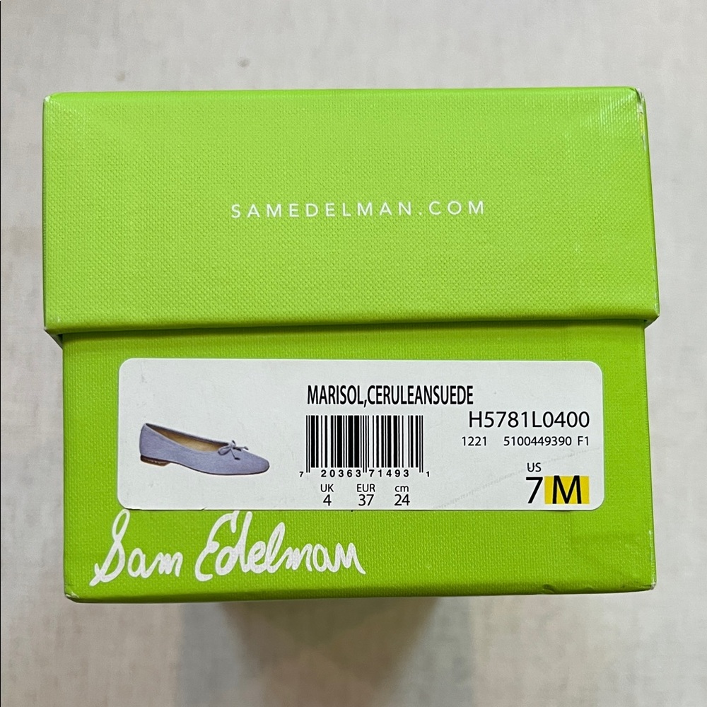 Elegant Blue Suede Women's Flats - Picture 8 of 8